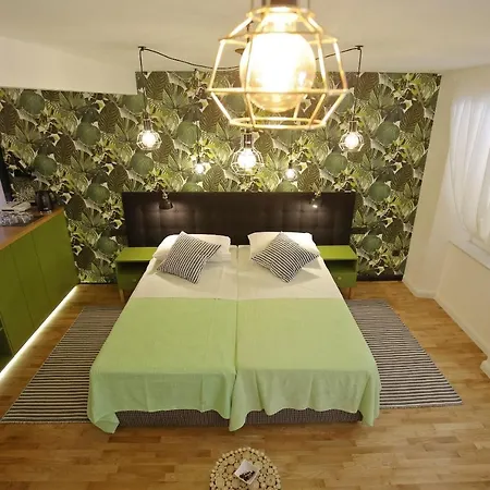 And With Wifi - 14030